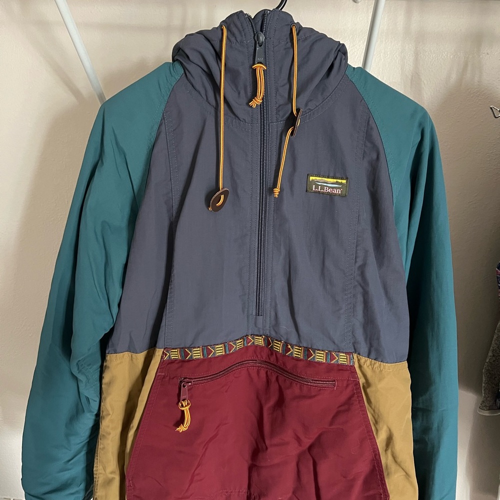 L.L. Bean Women’s classic mountain anorak